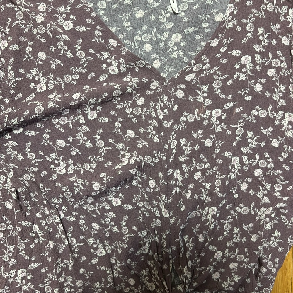 LUQ Rhee Tie Front Top in Purple, Size Small - Picture 5 of 6
